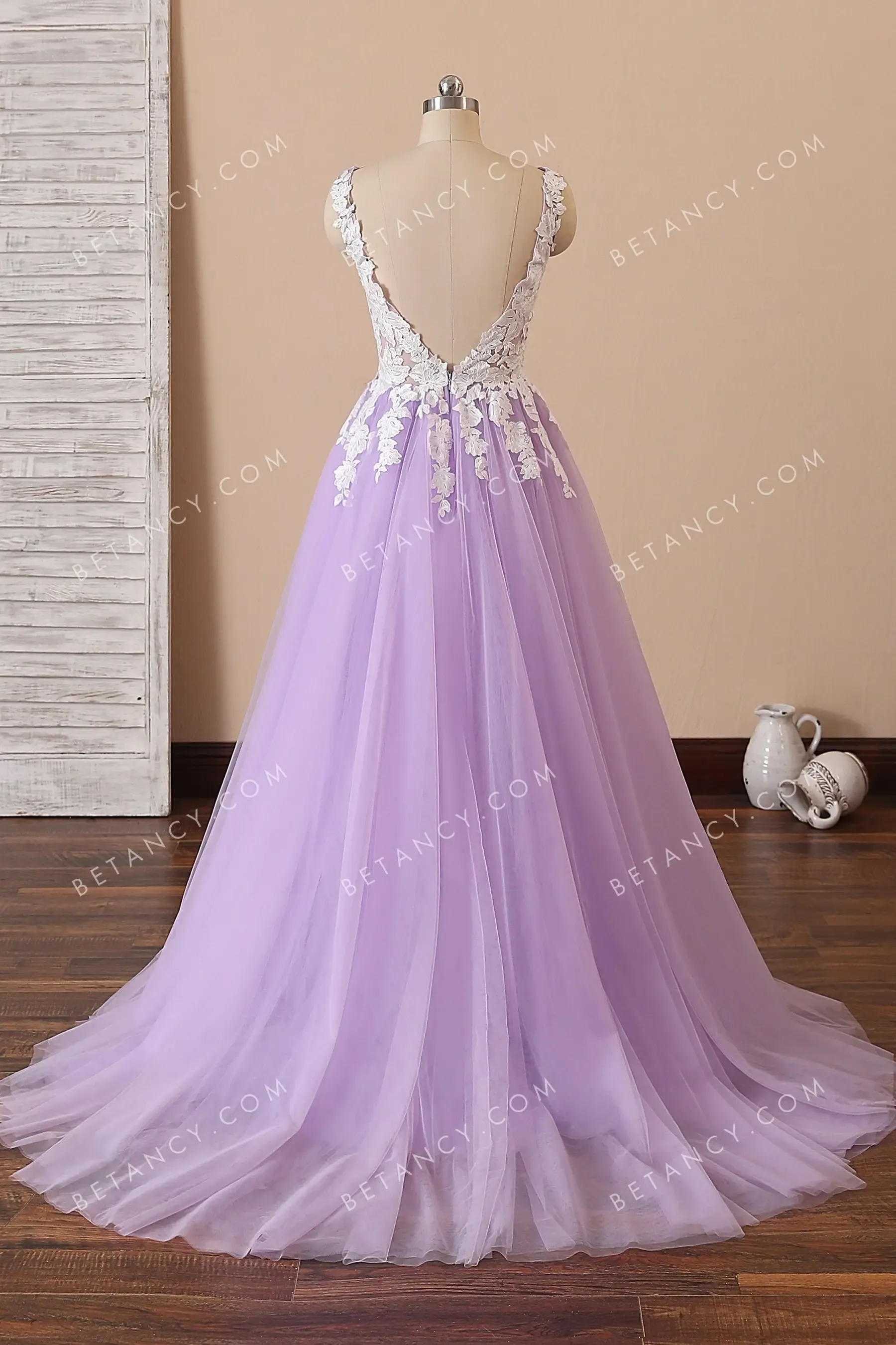 White Lace Appliqued Lilac Tulle V-neck Formal Gown